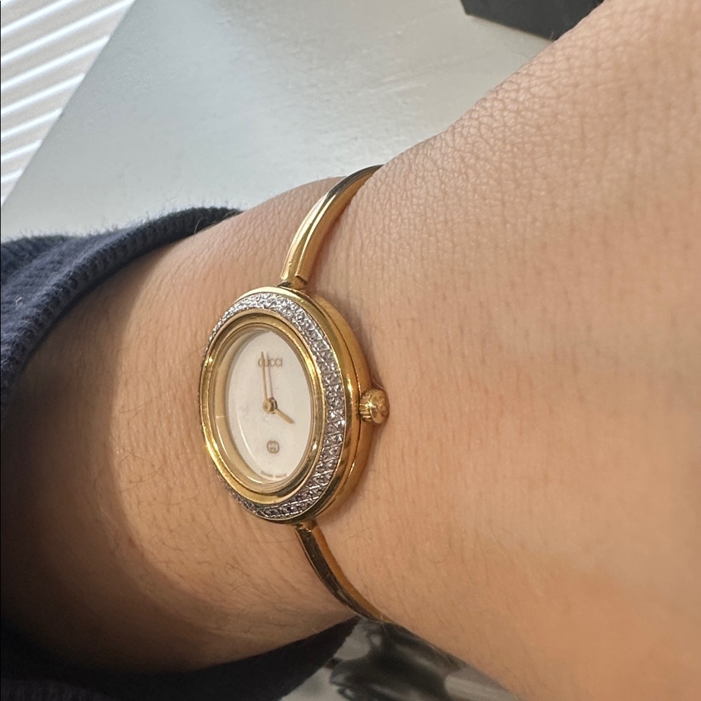 Gucci Vintage Gold and Diamond Watch Bezel - Picture 8 of 8